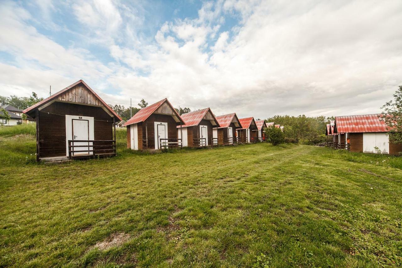 Camping V Raji - Palda Rovensko pod Troskami Екстер'єр фото